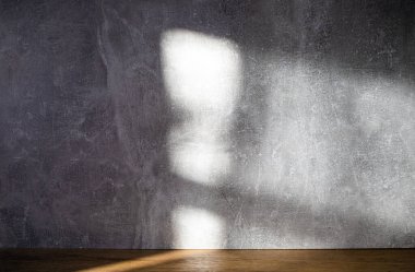 Düz olmayan lekeleri ve küçük delikleri olan kum kaplı beton duvarın kirli yüzey dokusu..