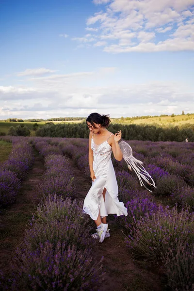 Young Pretty Asian Woman Holding Dreamcatcher Lavender Field — Stock Photo, Image