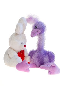 oyuncak devekuşu ve tavşan birlikte.