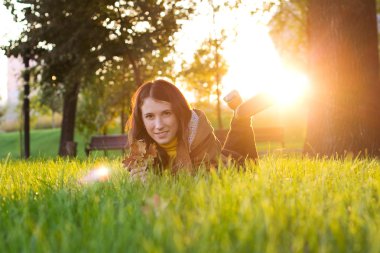 çok gülümseyen kız açık rahatlatıcı
