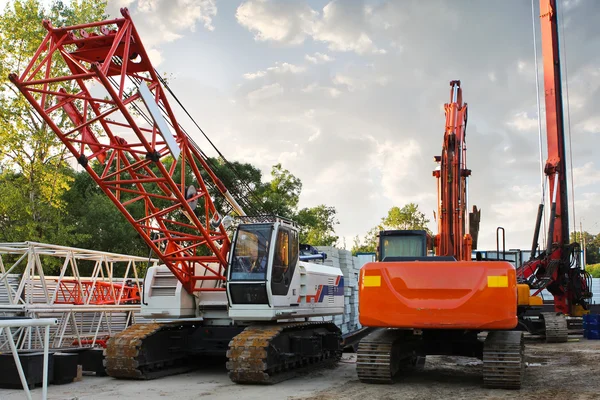 Modern orange grävmaskin-maskiner — Stockfoto