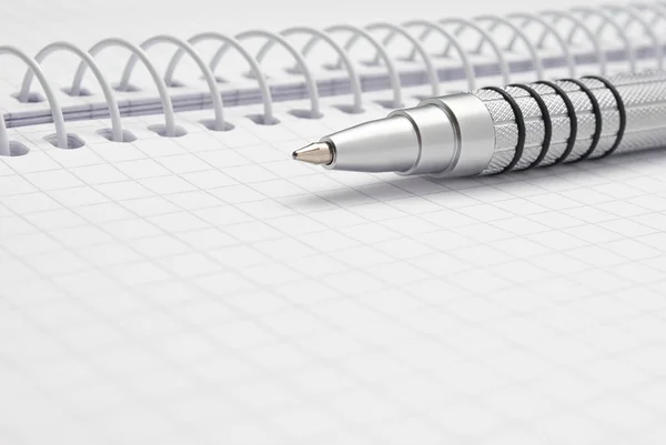 Pen op notebook — Stockfoto