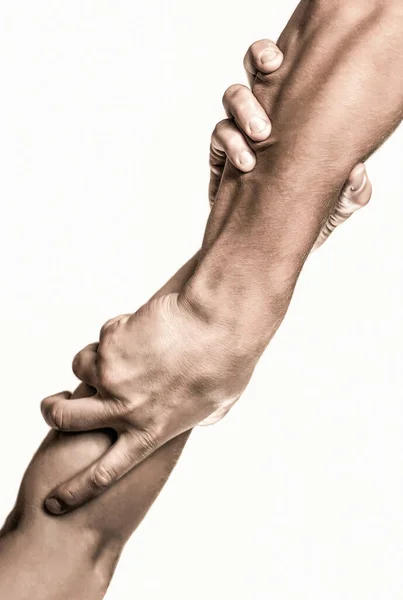 De cerca la mano de ayuda. Dos manos, el brazo de un amigo, el trabajo en equipo. Rescate, gesto de ayuda o manos —  Fotos de Stock