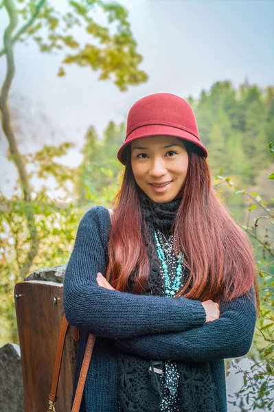 Portrait d'un personnage de conte de fées "Chaperon rouge " ... — Photo