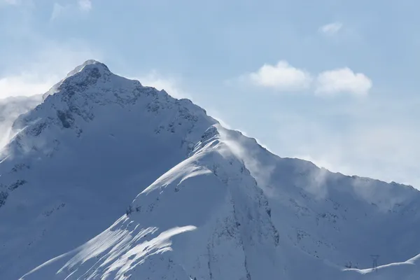 Picos nevados de los Alpes . — Foto de Stock
