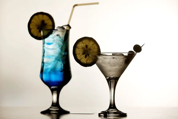 Два коктейля — стоковое фото