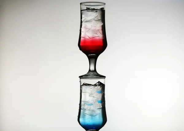 Red and blue cocktails — Stock Photo, Image