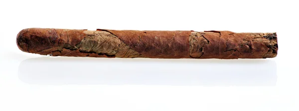 Viejo cigarro cubano —  Fotos de Stock