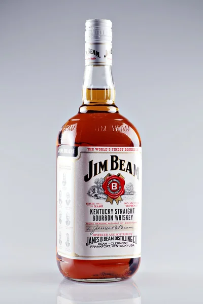 Jim beam burbon viski şişesi — Stok fotoğraf