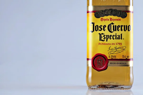 Jose cuervo 龙舌兰酒瓶 — 图库照片