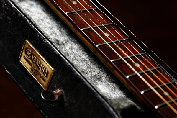 Stary szczegół gitara yamaha — Zdjęcie stockowe