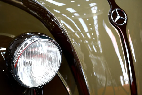 Vintage Mercedes — Stock Photo, Image