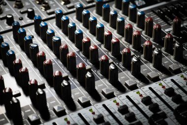 müzik karıştırıcı Danışma