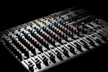 müzik karıştırıcı Danışma