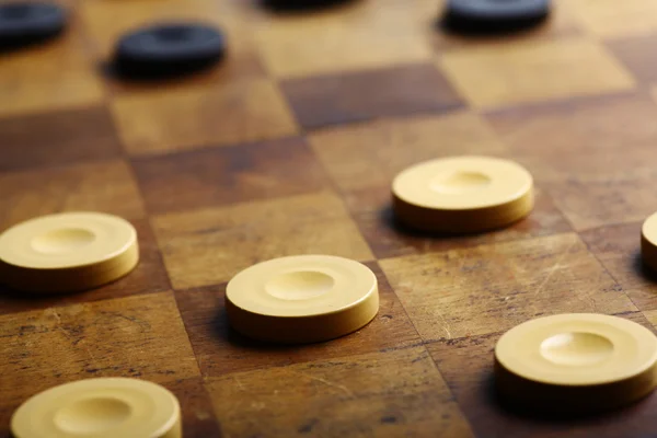 Гра шашки — стокове фото