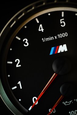 BMW m3 takometre