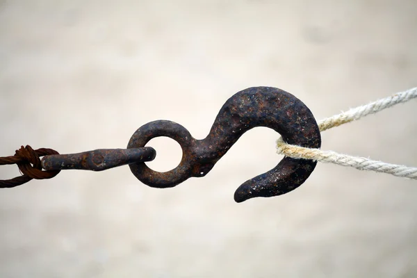 Gancho enferrujado — Fotografia de Stock