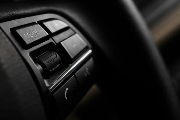 Bazı düğmeleri direksiyon simidi üzerindeki — Stok fotoğraf