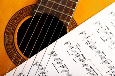 Klasik Gitar ve notlar