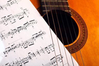 Klasik Gitar ve notlar