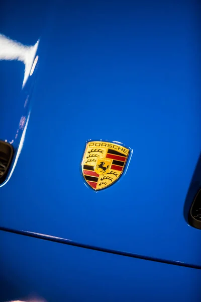 Bucharest Romania Ekim 2021 Porsche Logosunun Bir Arabanın Üzerindeki Illüstrasyon — Stok fotoğraf