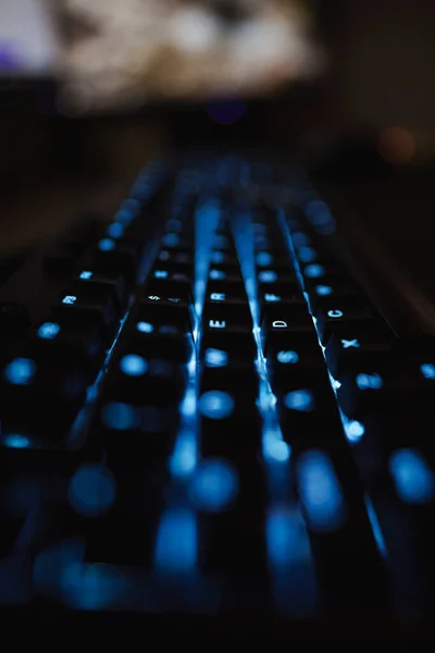 Feche Tiro Escuro Teclado Luz Baixa — Fotografia de Stock