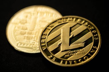 Altın bir Litecoin dijital kripto para biriminin yakın plan çekimleri..