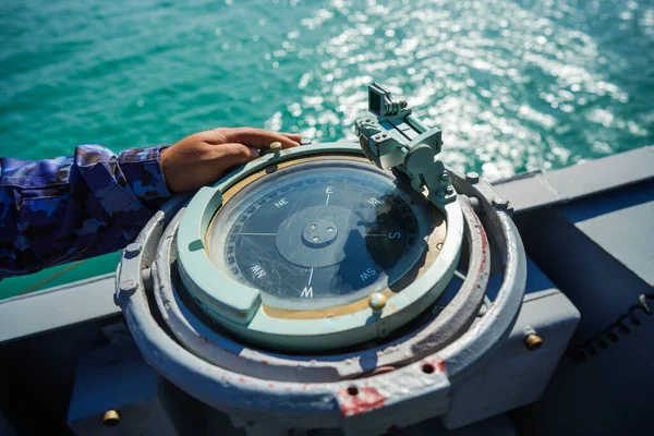 Military Personnel Reads Compass Military Ship Sailing Sea — Foto de Stock