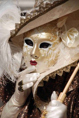 maske 6