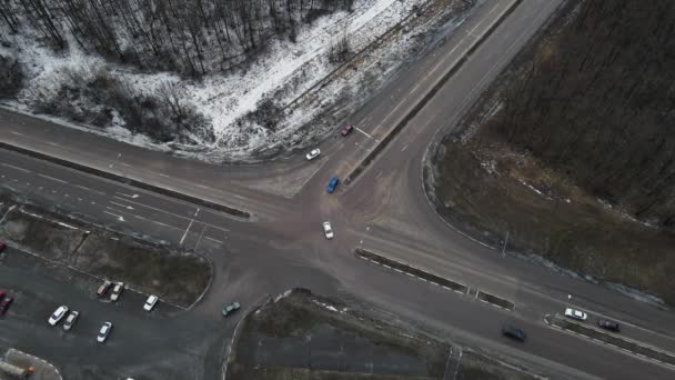 Intersection réglementée. Images 4k d'une hauteur — Video