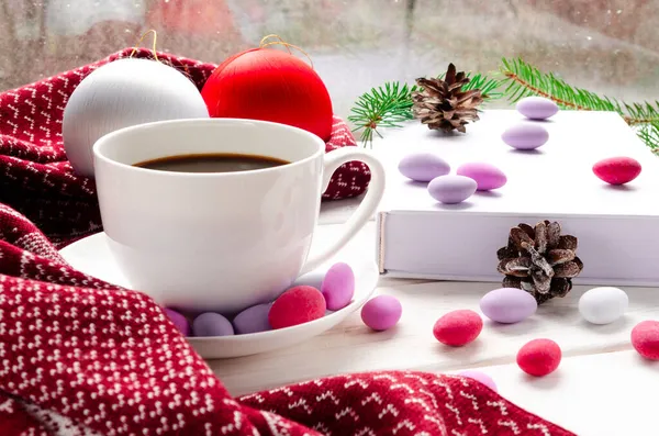 Acogedor Concepto Taza Café Con Dulces Colores Juguetes Navidad Una — Foto de Stock