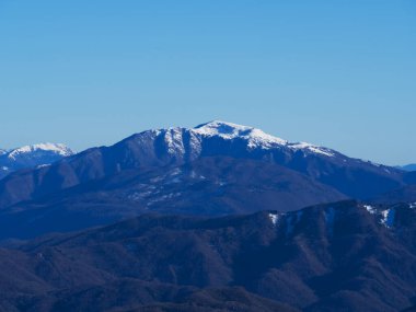 Yılın son günü Cuarnan dağında yürüyüş - İtalya