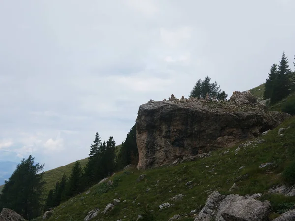 Прогулка Val Faba Trentino Alto Adige Faby — стоковое фото