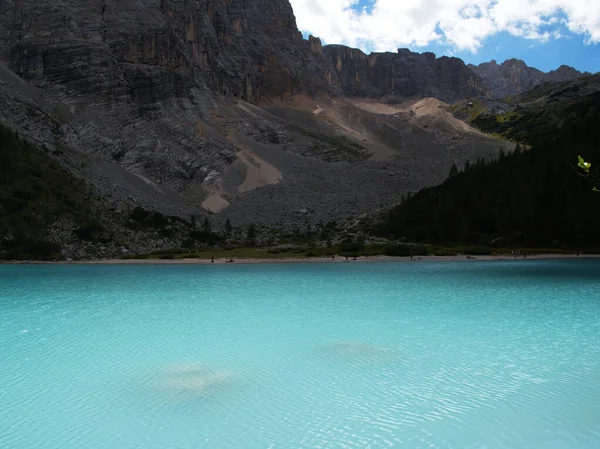 Hiking Sorapis Lake — Photo