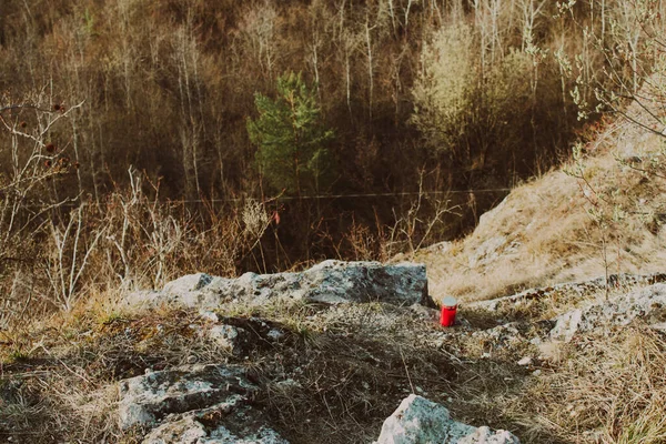 View Edge Rock Red Candle Conceptual Photo — Stock Photo, Image