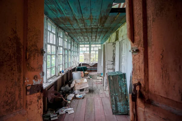 Dentro Una Casa Abandonada Las Montañas — Foto de Stock