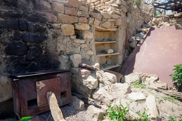 Dağıstan Cumhuriyeti 'ndeki Gamsutl antik köyünün kalıntıları.