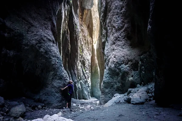 Мандрівник Ущелині Карадак Виняткове Природне Місце — стокове фото
