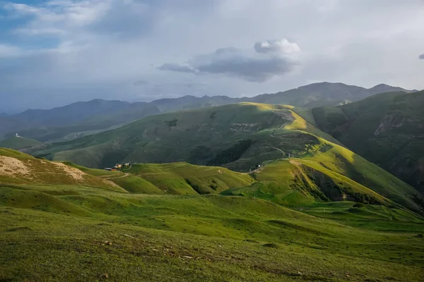Hermoso Paisaje Montaña Atardecer Daguestán — Foto de Stock