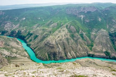 Rusya 'nın Dağıstan cumhuriyetindeki Sulak kanyonunun resimli manzarası