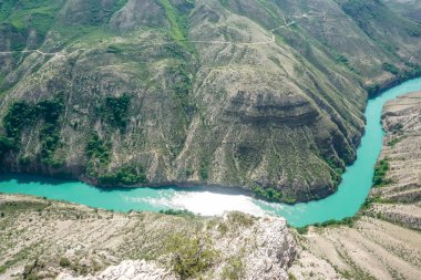 Rusya 'nın Dağıstan cumhuriyetindeki Sulak kanyonunun resimli manzarası