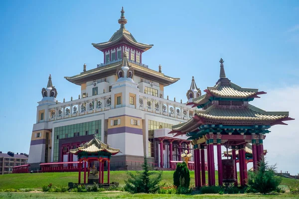 Boeddhistische Tempel Gouden Verblijfplaats Van Boeddha Shakyamuni Elista Kalmykia — Stockfoto
