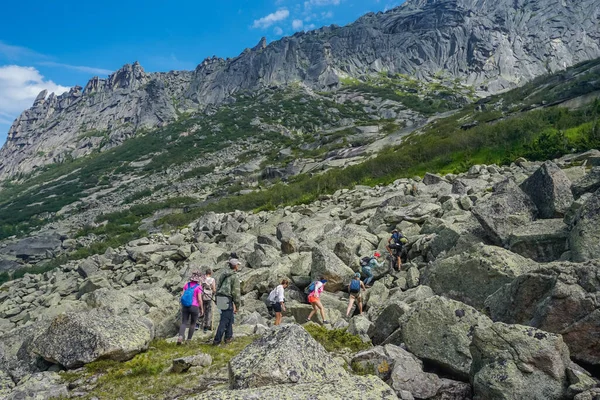 Ergaki Krasnoyarsk Territory Russia July 2020 Hikers Sayan Mountains — Stock Photo, Image