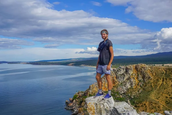 Pria Tebing Pulau Olkhon Baikal — Stok Foto