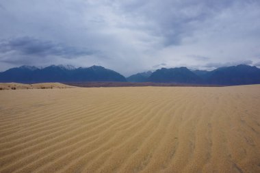 Chara Çölü 'nün güzel manzarası, dünyanın en kuzeyindeki çöl.