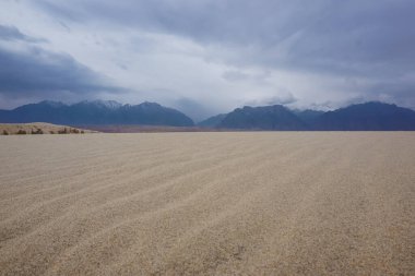 Chara Çölü 'nün güzel manzarası, dünyanın en kuzeyindeki çöl.