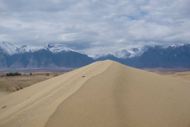 Chara Çölü 'nün güzel manzarası, dünyanın en kuzeyindeki çöl.