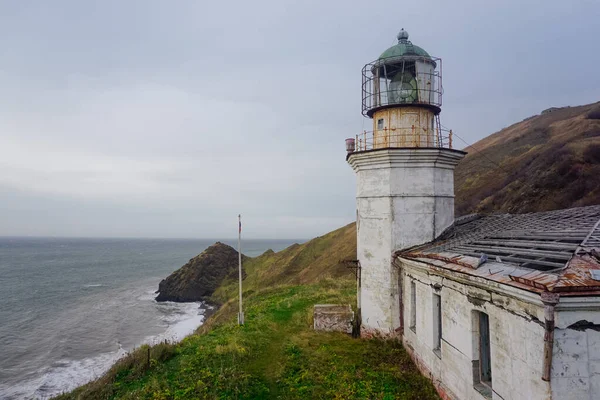 Lighthouse Jonquiere Coast Sunset Aleksandrovsk Sakhalinsky — Stock Photo, Image