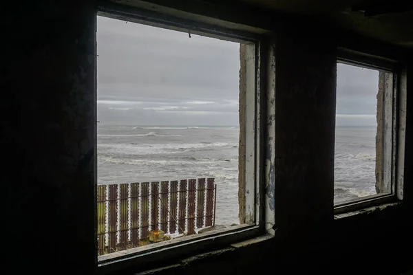 Widok Morze Przez Okno Wyspie Sachalin Rosji — Zdjęcie stockowe