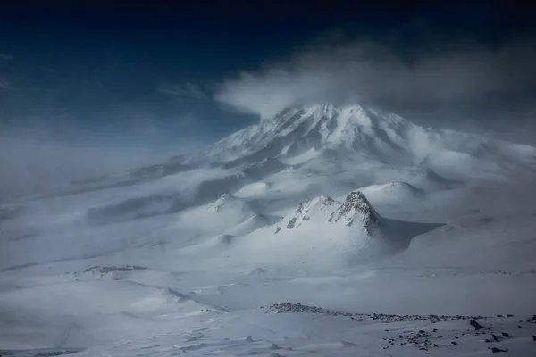 Widok Koryakskiego Wulkanu Przełęczy Avachinsky Kamczatce — Zdjęcie stockowe